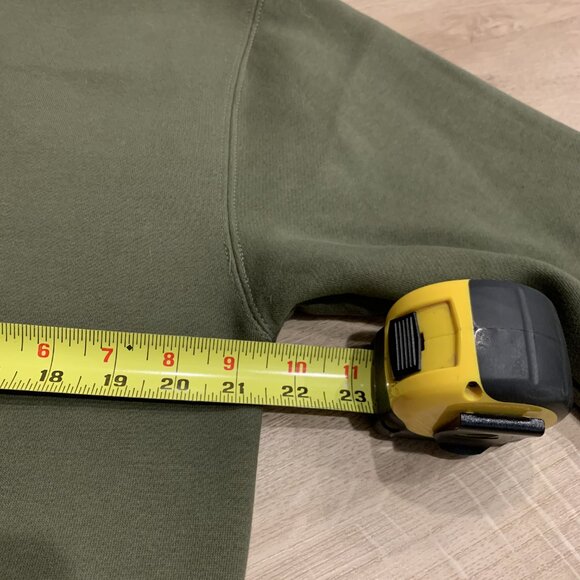 Noah Kahan 2024 Tour Stick Season Forever Crewneck Sweatshirt Men's Medium Green - Picture 6 of 7